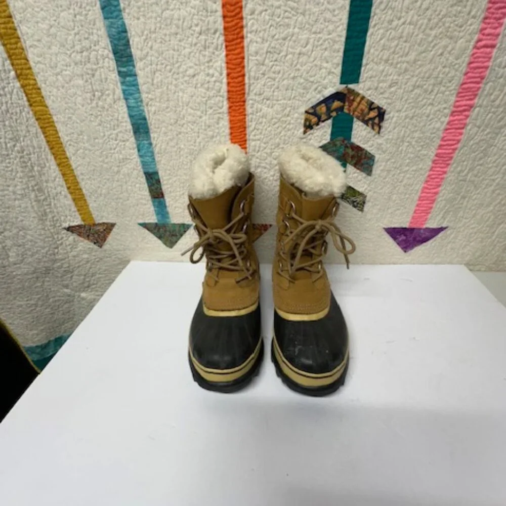 Sorel Women's Tan and Black Winter Boots